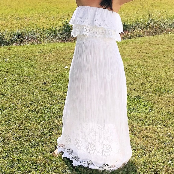 COPY - Boho White Embroidered Maxi - Picture 2 of 6